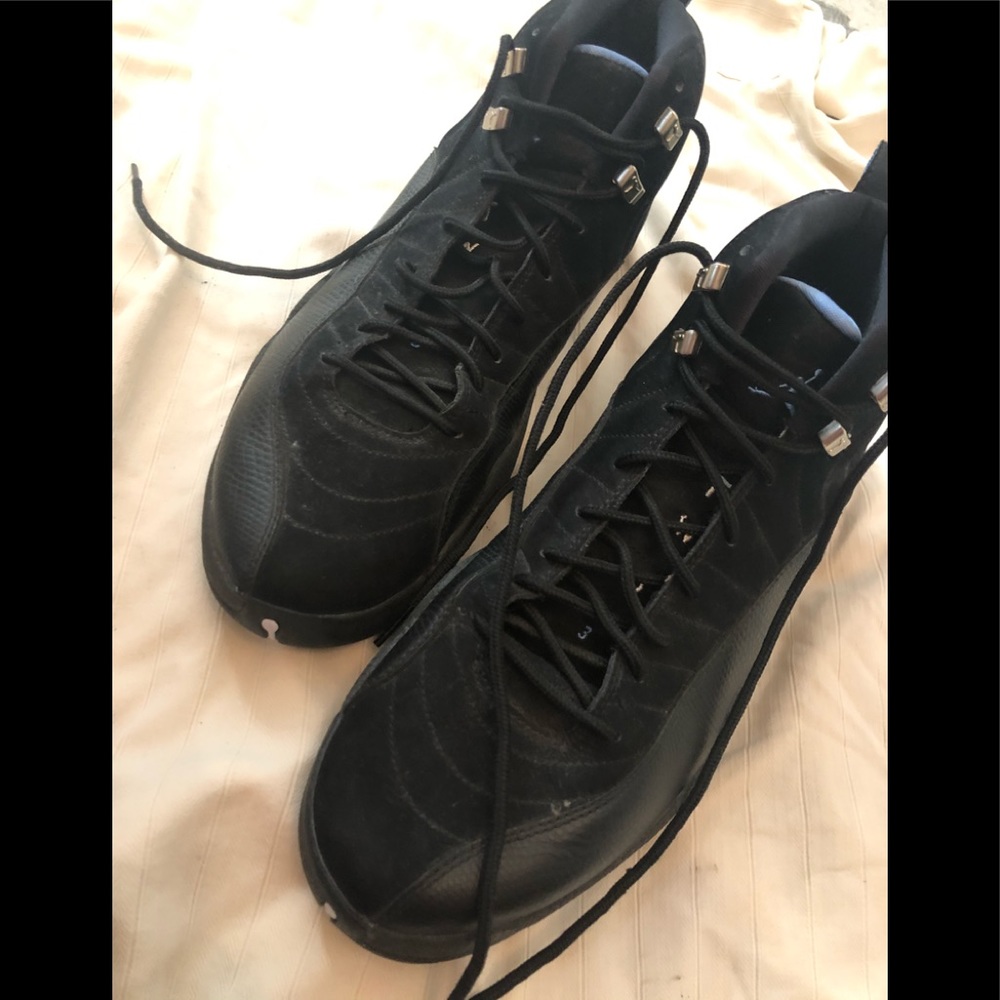 ONLY WORN ONCE. MENS size 12 Jordans